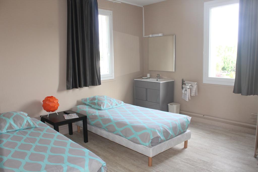 Hotel Le Bellevue Lisieux Esterno foto